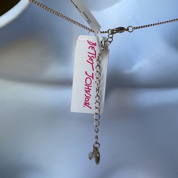 NWT BETSEY JOHNSON BULLDOG, 14” w/3” EXT - Picture 5 of 5